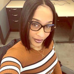 Meet your Posher, Erica